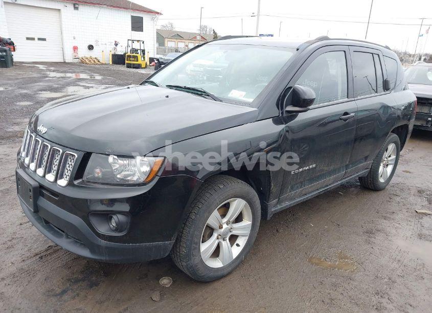 Photo 2 of 2014 Jeep Compass LATITUDE (VIN 1C4NJDEB5ED741121)