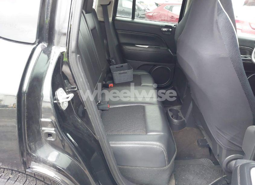 Photo 8 of 2014 Jeep Compass LATITUDE (VIN 1C4NJDEB5ED741121)