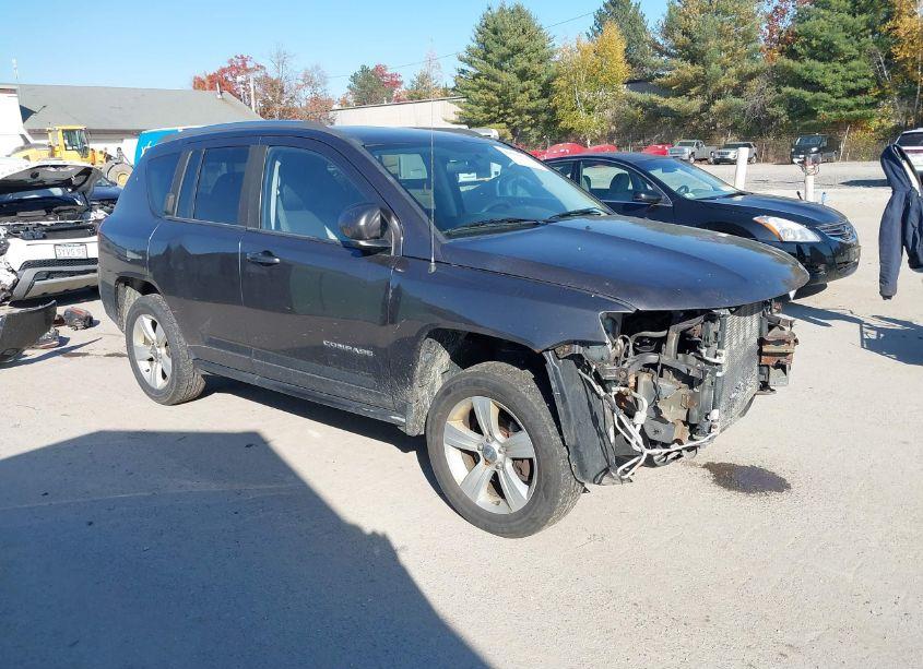 2014 Jeep Compass LATITUDE (VIN 1C4NJDEB5ED788732) main photo