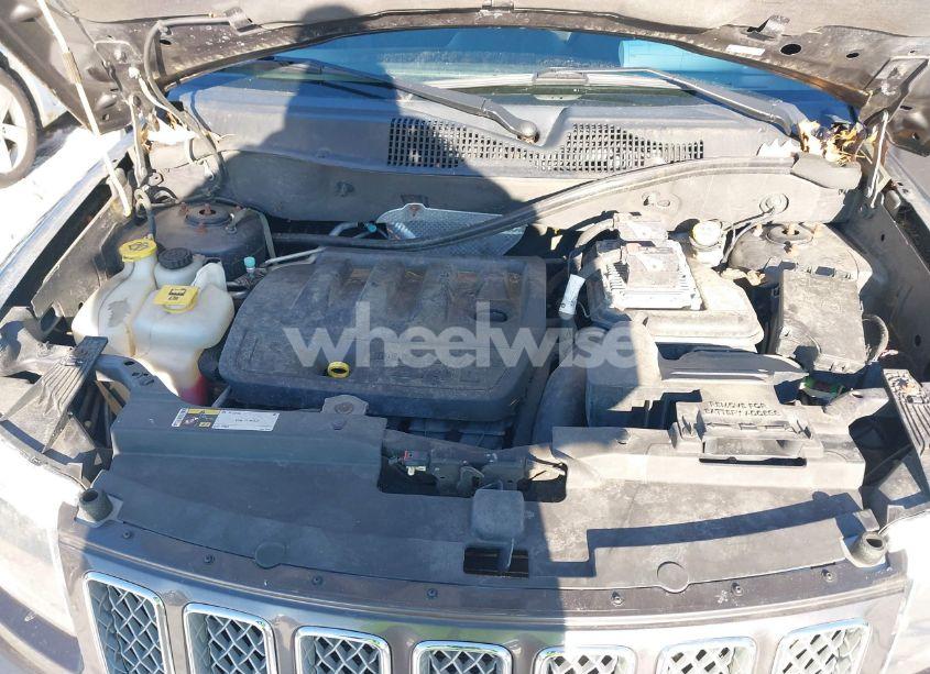 Photo 10 of 2014 Jeep Compass LATITUDE (VIN 1C4NJDEB5ED792277)