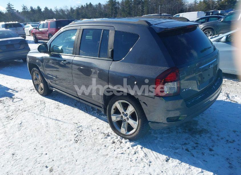 Photo 3 of 2014 Jeep Compass LATITUDE (VIN 1C4NJDEB5ED792277)