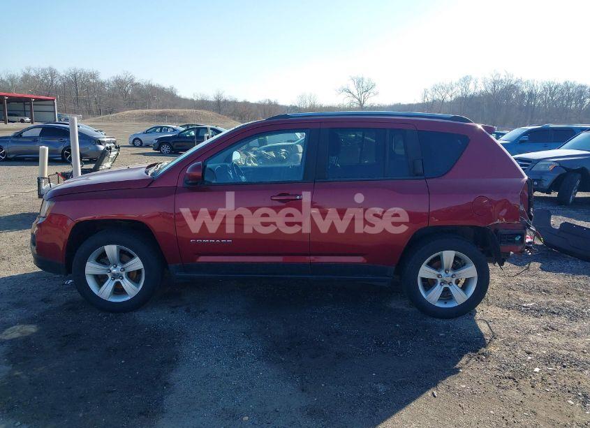 Photo 15 of 2014 Jeep Compass LATITUDE (VIN 1C4NJDEB5ED809949)