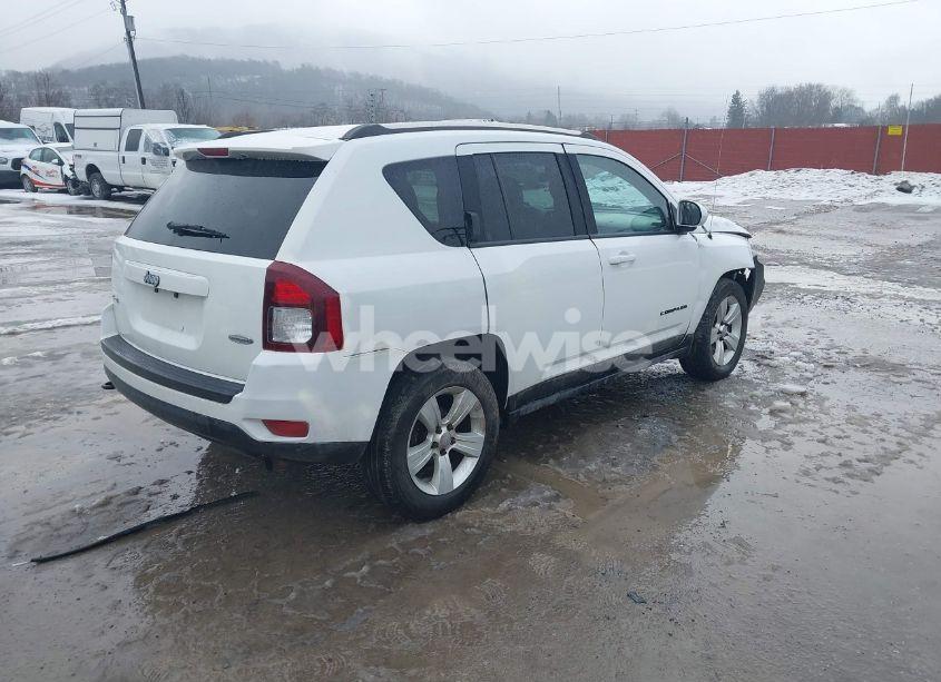 Photo 4 of 2014 Jeep Compass LATITUDE (VIN 1C4NJDEB5ED892184)