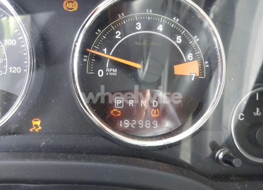 Photo 7 of 2015 Jeep Compass HIGH ALTITUDE EDITION (VIN 1C4NJDEB5FD304236)