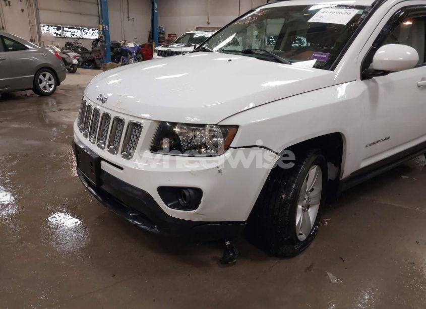 Photo 6 of 2016 Jeep Compass LATITUDE (VIN 1C4NJDEB5GD544372)