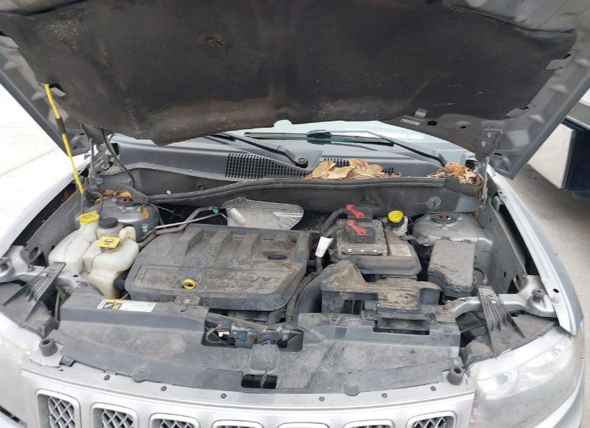 Photo 10 of 2016 Jeep Compass LATITUDE (VIN 1C4NJDEB5GD661627)