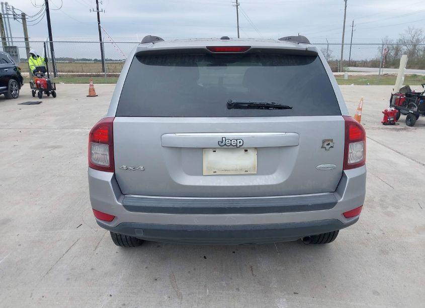 Photo 16 of 2016 Jeep Compass LATITUDE (VIN 1C4NJDEB5GD661627)