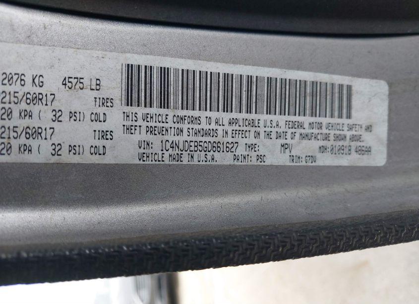 Photo 9 of 2016 Jeep Compass LATITUDE (VIN 1C4NJDEB5GD661627)