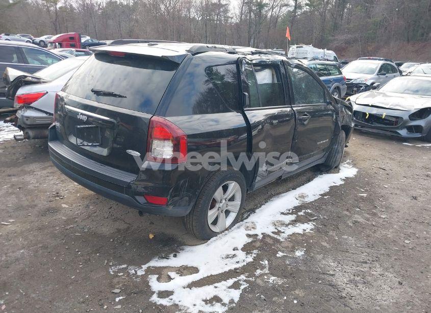 Photo 4 of 2016 Jeep Compass LATITUDE (VIN 1C4NJDEB5GD746760)