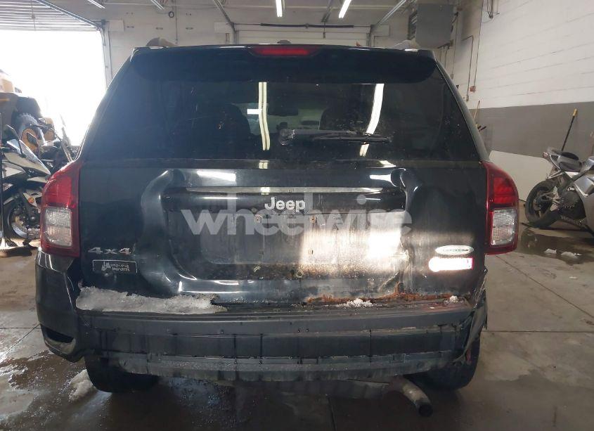 Photo 16 of 2016 Jeep Compass LATITUDE (VIN 1C4NJDEB5GD784912)