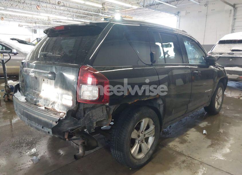 Photo 4 of 2016 Jeep Compass LATITUDE (VIN 1C4NJDEB5GD784912)