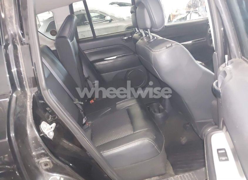 Photo 8 of 2016 Jeep Compass LATITUDE (VIN 1C4NJDEB5GD784912)