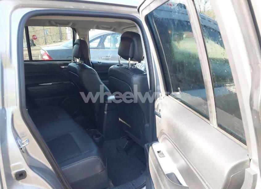 Photo 8 of 2016 Jeep Compass LATITUDE (VIN 1C4NJDEB5GD803717)