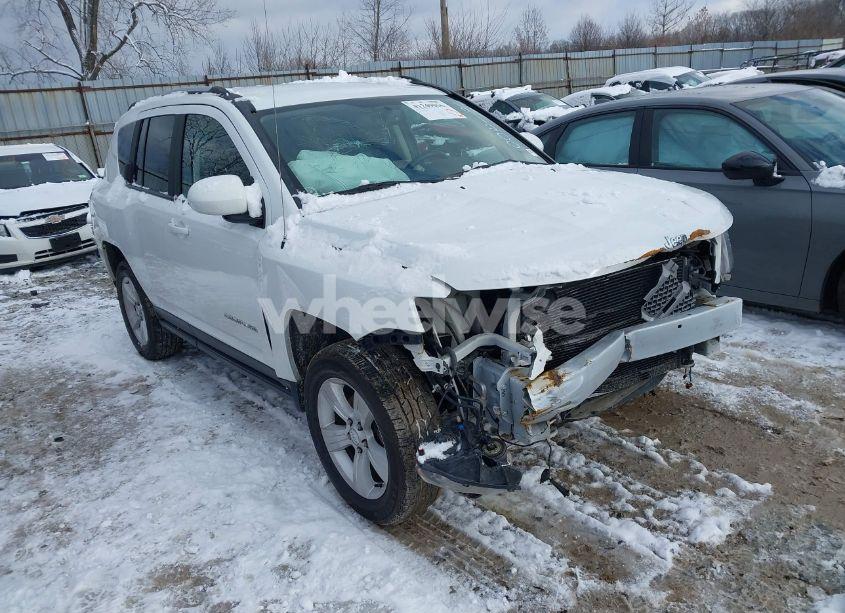 2017 Jeep Compass LATITUDE 4X4 (VIN 1C4NJDEB5HD191200) main photo