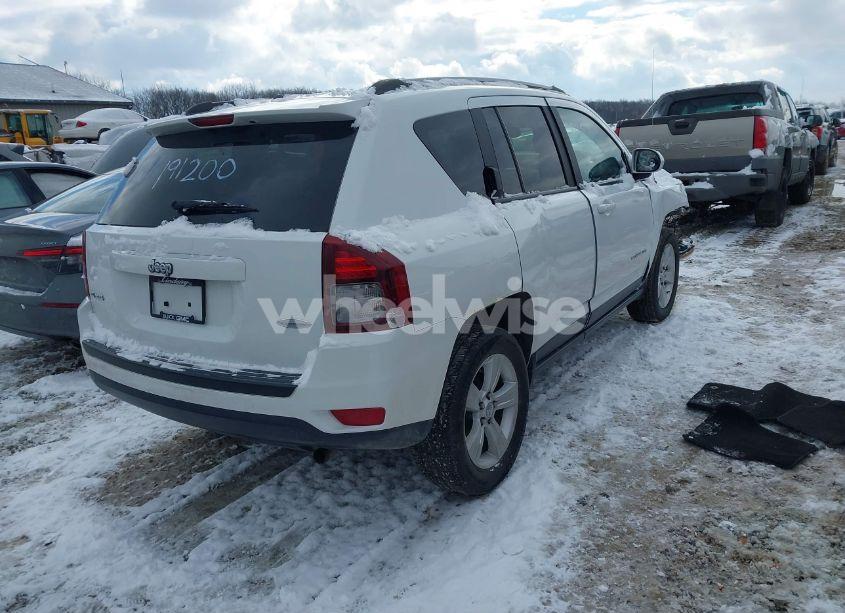 Photo 4 of 2017 Jeep Compass LATITUDE 4X4 (VIN 1C4NJDEB5HD191200)
