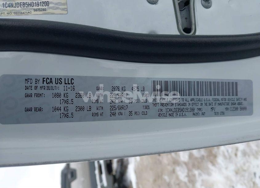 Photo 9 of 2017 Jeep Compass LATITUDE 4X4 (VIN 1C4NJDEB5HD191200)