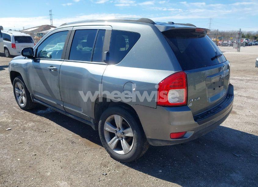 Photo 3 of 2012 Jeep Compass LATITUDE (VIN 1C4NJDEB6CD562986)