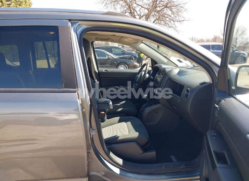 Photo 5 of 2012 Jeep Compass LATITUDE (VIN 1C4NJDEB6CD562986)