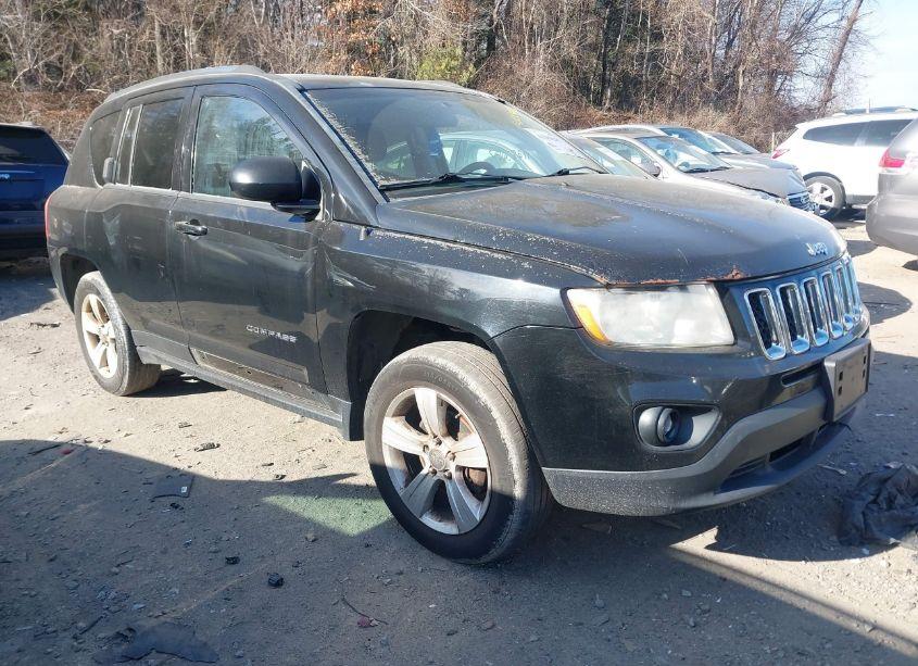 2012 Jeep Compass LATITUDE (VIN 1C4NJDEB6CD604802) main photo