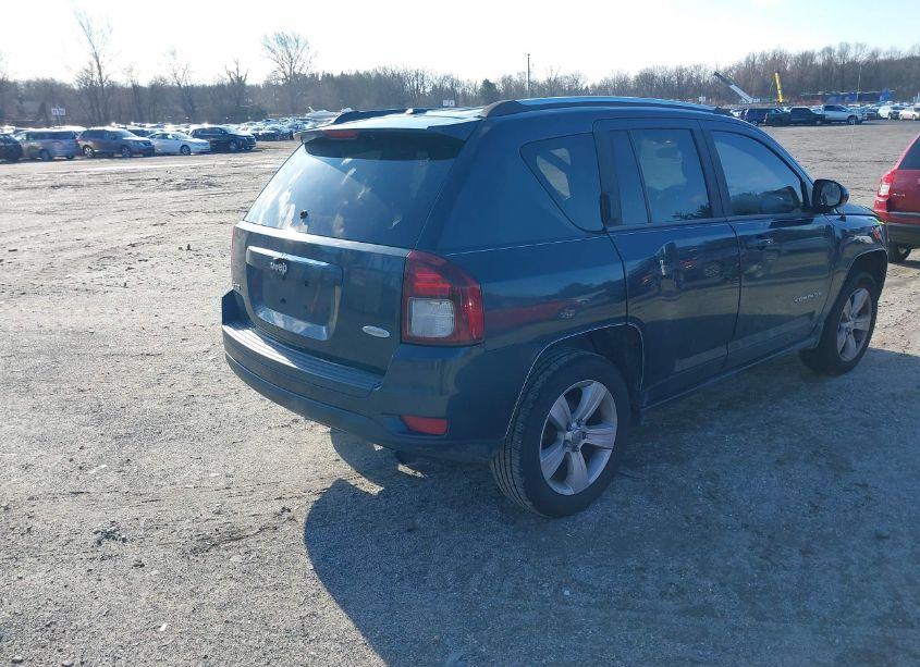 Photo 4 of 2014 Jeep Compass LATITUDE (VIN 1C4NJDEB6ED530770)