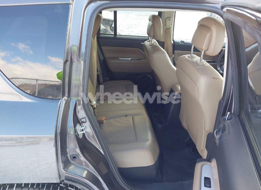 Photo 8 of 2014 Jeep Compass LATITUDE (VIN 1C4NJDEB6ED713957)