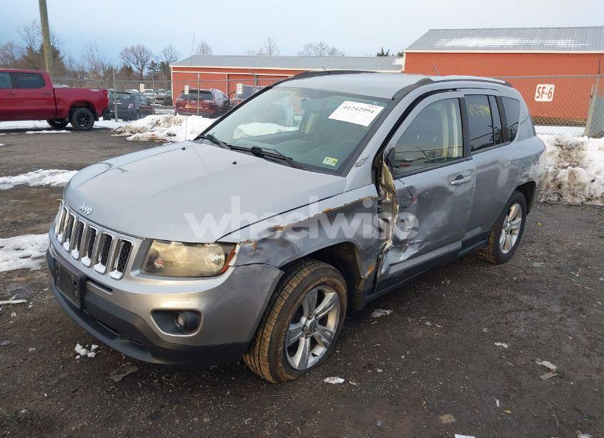 Photo 6 of 2014 Jeep Compass LATITUDE (VIN 1C4NJDEB6ED735005)