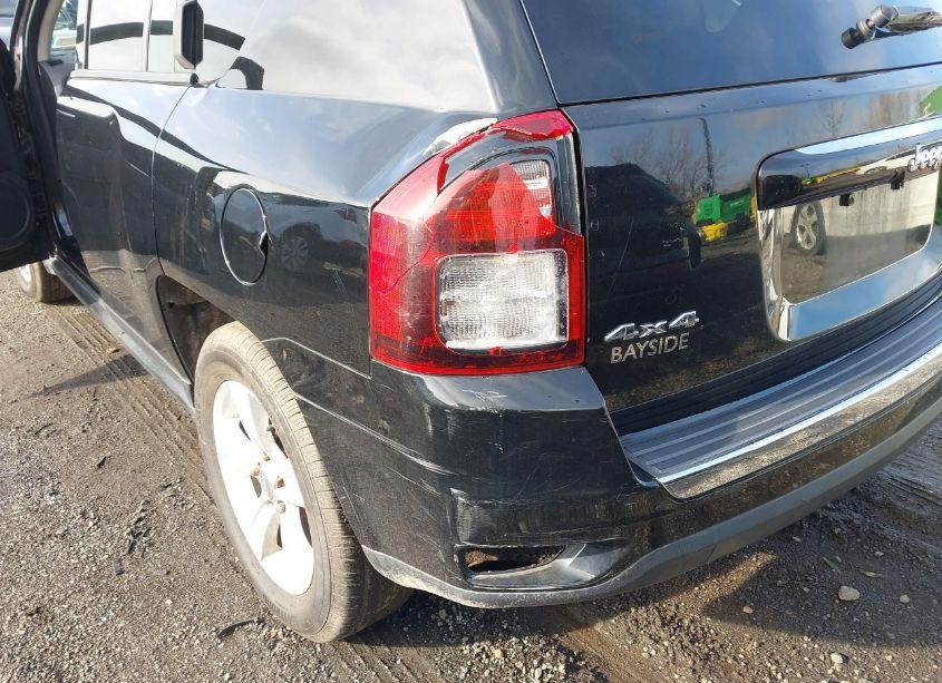 Photo 15 of 2015 Jeep Compass HIGH ALTITUDE EDITION (VIN 1C4NJDEB6FD105471)