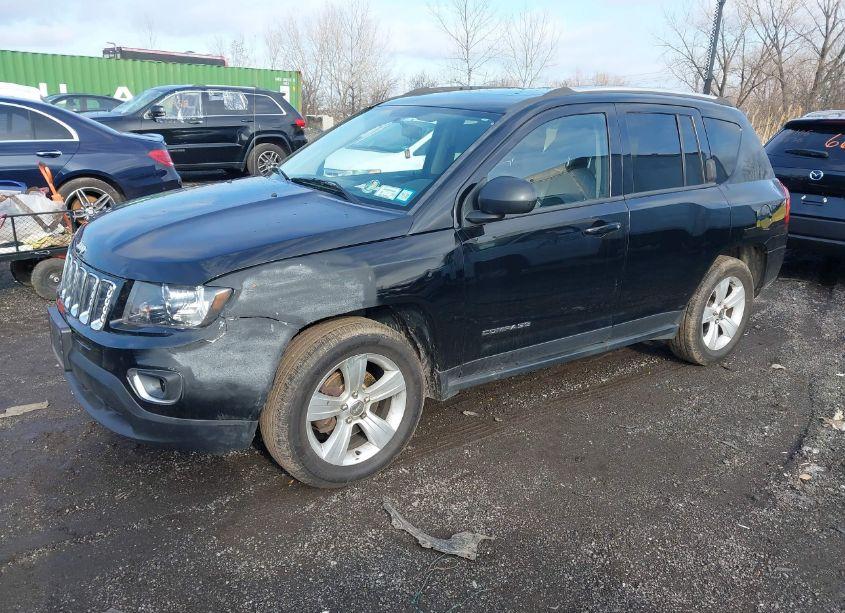 Photo 2 of 2015 Jeep Compass HIGH ALTITUDE EDITION (VIN 1C4NJDEB6FD105471)