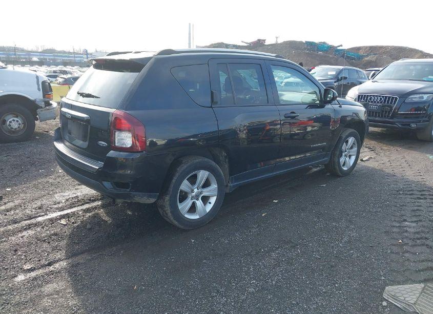 Photo 4 of 2015 Jeep Compass HIGH ALTITUDE EDITION (VIN 1C4NJDEB6FD105471)