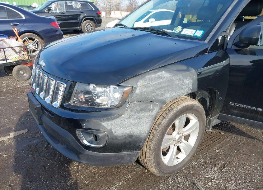 Photo 6 of 2015 Jeep Compass HIGH ALTITUDE EDITION (VIN 1C4NJDEB6FD105471)
