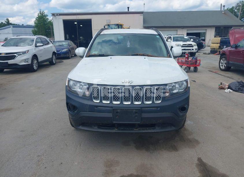 Photo 12 of 2016 Jeep Compass LATITUDE (VIN 1C4NJDEB6GD596061)