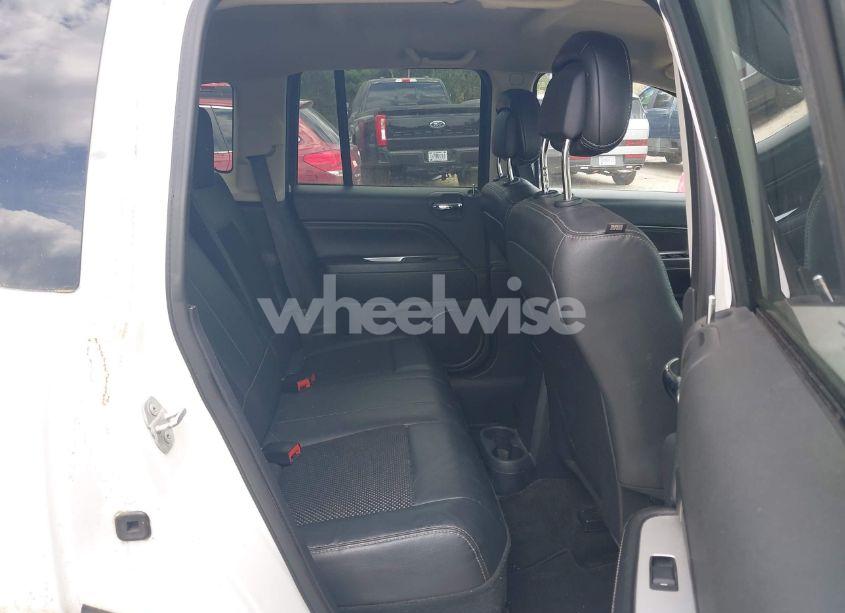 Photo 8 of 2016 Jeep Compass LATITUDE (VIN 1C4NJDEB6GD596061)