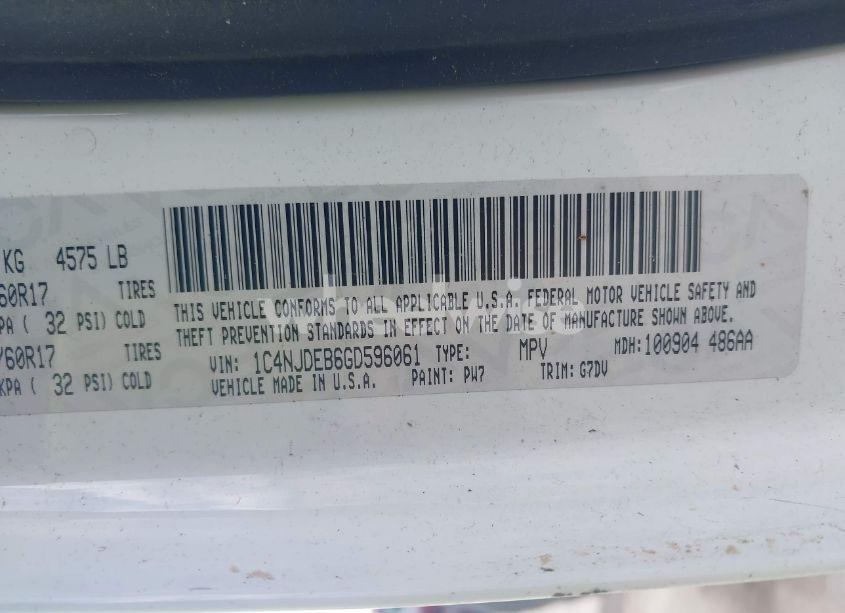 Photo 9 of 2016 Jeep Compass LATITUDE (VIN 1C4NJDEB6GD596061)