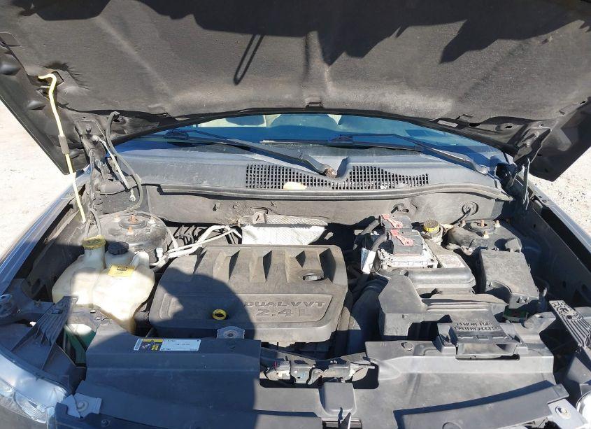 Photo 10 of 2016 Jeep Compass LATITUDE (VIN 1C4NJDEB6GD757993)