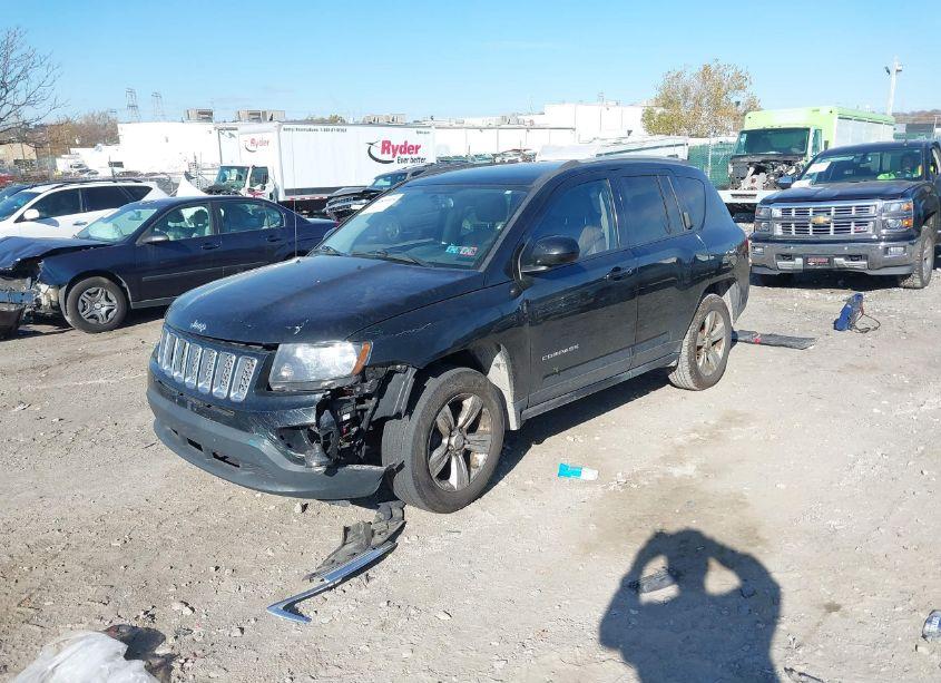 Photo 2 of 2016 Jeep Compass LATITUDE (VIN 1C4NJDEB6GD757993)