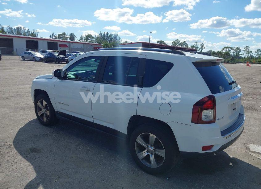 Photo 3 of 2016 Jeep Compass HIGH ALTITUDE EDITION (VIN 1C4NJDEB6GD789567)