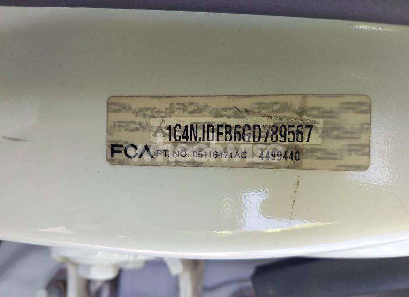 Photo 9 of 2016 Jeep Compass HIGH ALTITUDE EDITION (VIN 1C4NJDEB6GD789567)