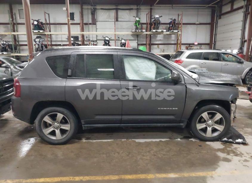 Photo 13 of 2017 Jeep Compass HIGH ALTITUDE 4X4 (VIN 1C4NJDEB6HD192808)