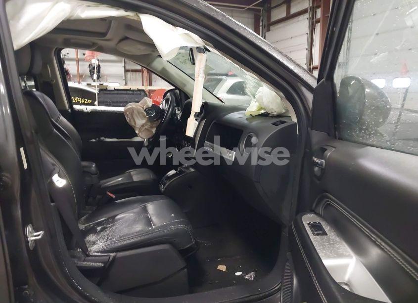 Photo 5 of 2017 Jeep Compass HIGH ALTITUDE 4X4 (VIN 1C4NJDEB6HD192808)