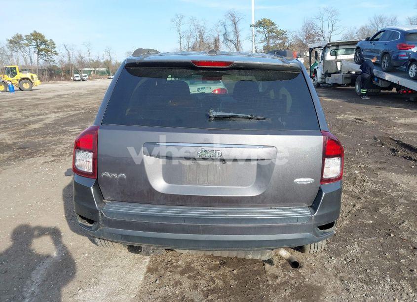 Photo 16 of 2017 Jeep Compass LATITUDE 4X4 (VIN 1C4NJDEB6HD210255)