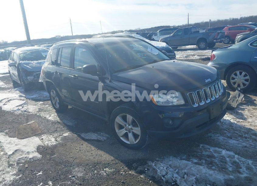 2012 Jeep Compass LATITUDE (VIN 1C4NJDEB7CD661946) main photo