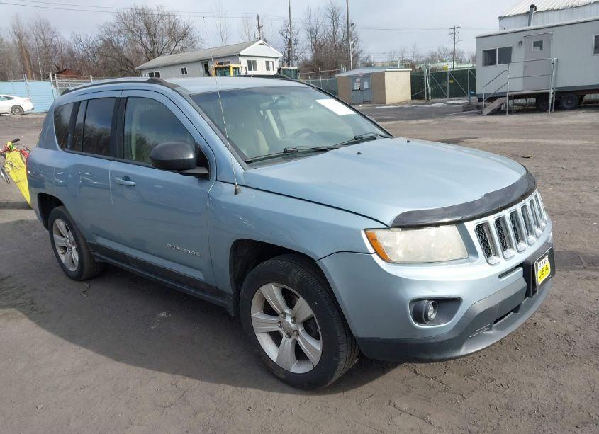 2013 Jeep Compass LATITUDE (VIN 1C4NJDEB7DD234364) main photo