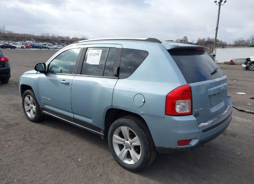Photo 3 of 2013 Jeep Compass LATITUDE (VIN 1C4NJDEB7DD234364)