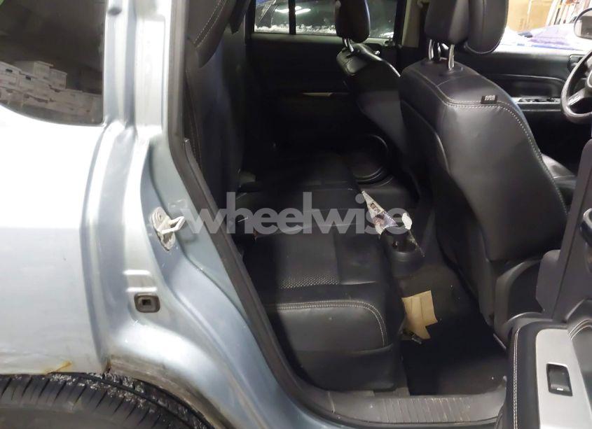 Photo 8 of 2014 Jeep Compass LATITUDE (VIN 1C4NJDEB7ED601765)