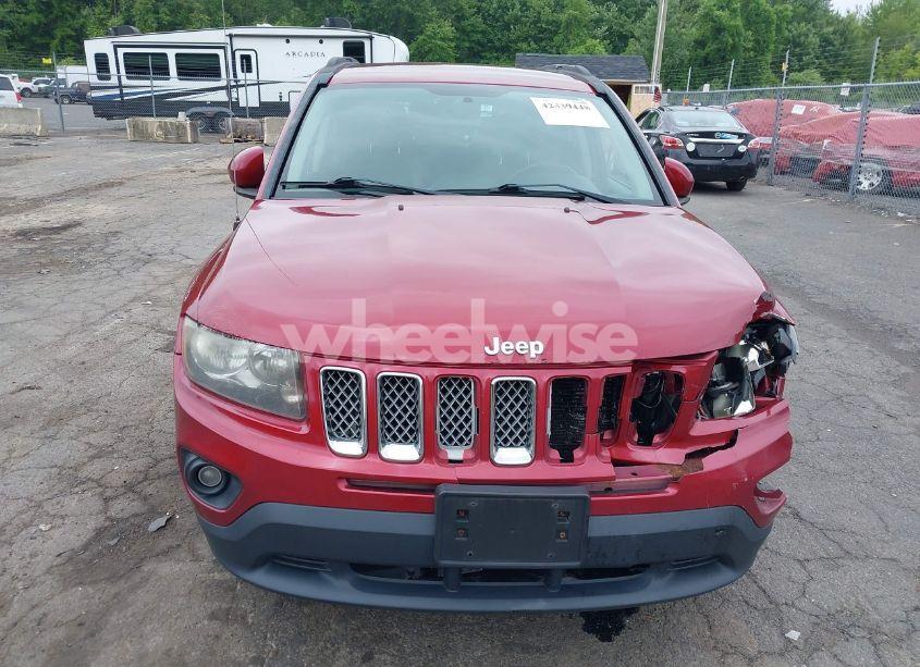 Photo 12 of 2014 Jeep Compass LATITUDE (VIN 1C4NJDEB7ED621417)