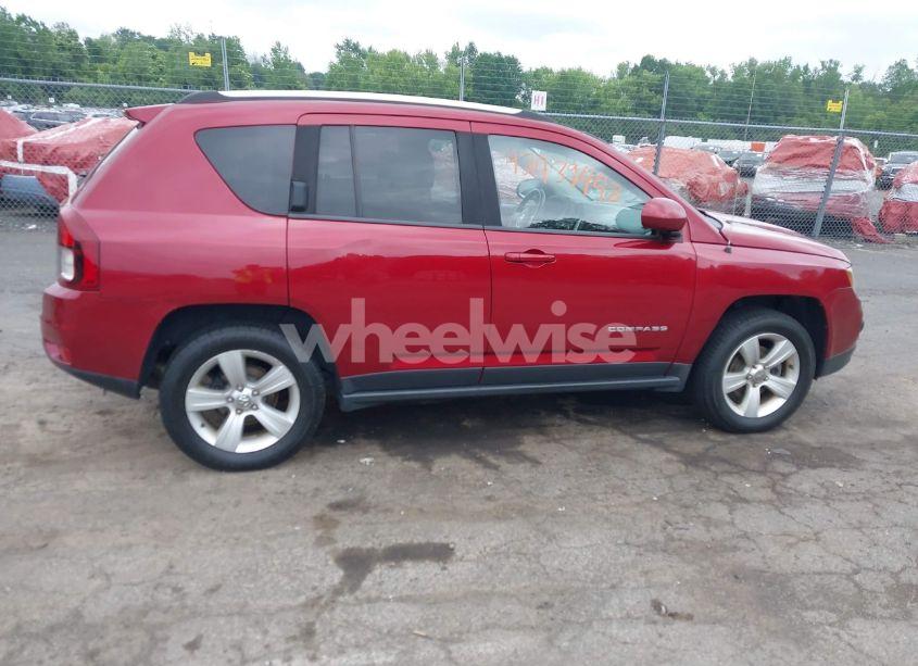 Photo 13 of 2014 Jeep Compass LATITUDE (VIN 1C4NJDEB7ED621417)