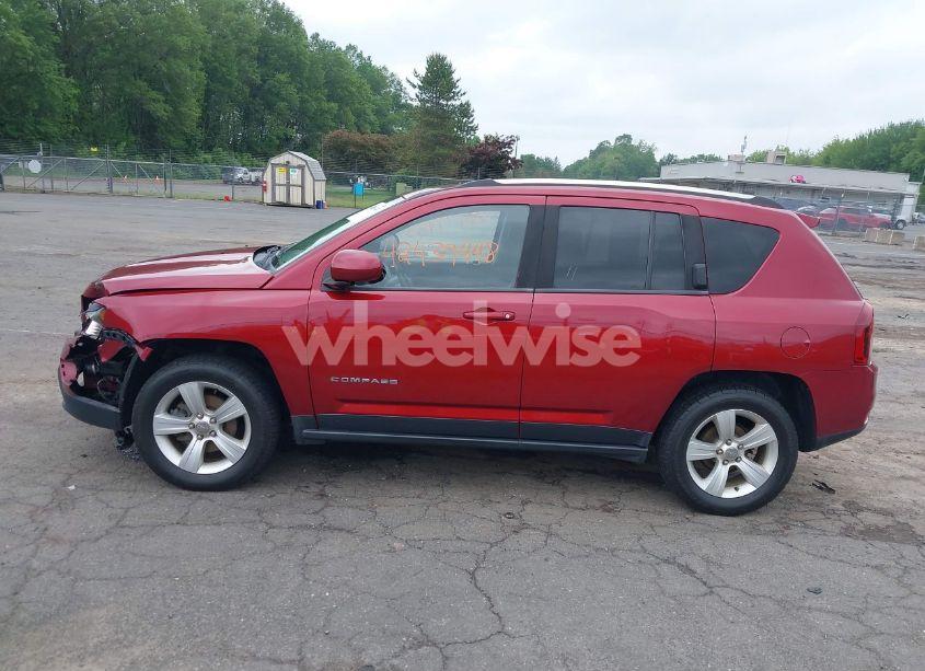 Photo 14 of 2014 Jeep Compass LATITUDE (VIN 1C4NJDEB7ED621417)