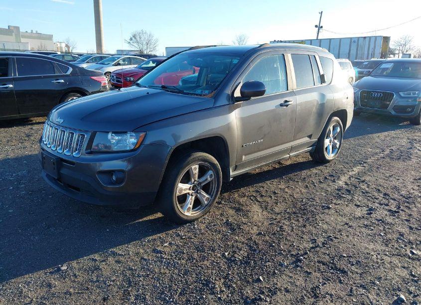 Photo 2 of 2014 Jeep Compass LATITUDE (VIN 1C4NJDEB7ED810231)