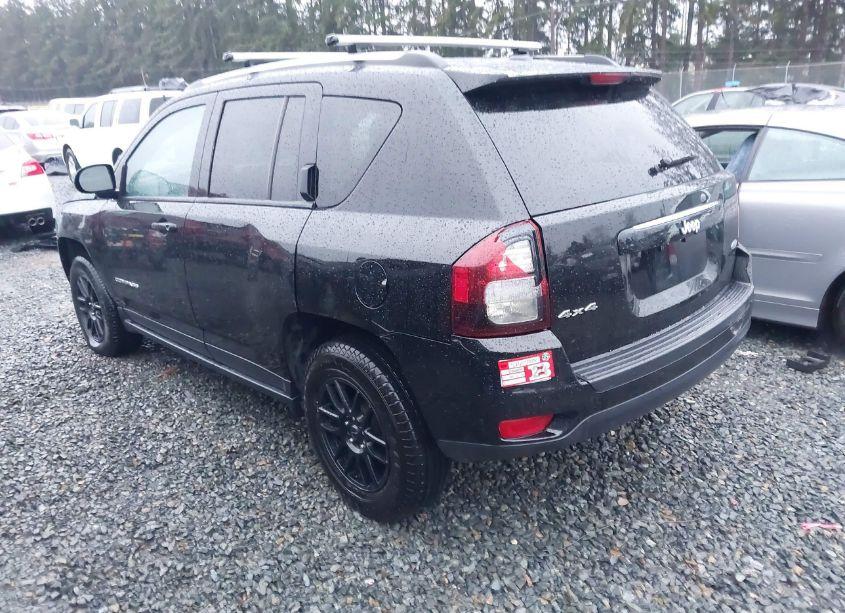 Photo 3 of 2016 Jeep Compass LATITUDE (VIN 1C4NJDEB7GD781512)