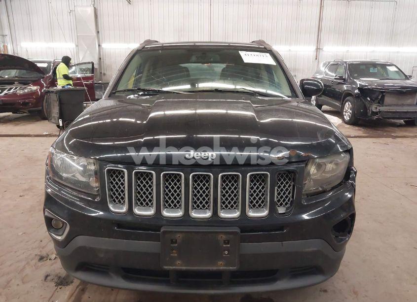 Photo 12 of 2017 Jeep Compass HIGH ALTITUDE 4X4 (VIN 1C4NJDEB7HD153516)